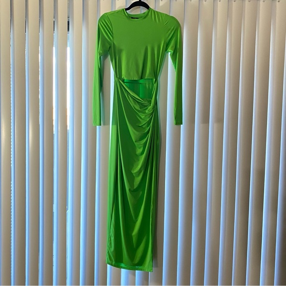 AFRM green gown - Picture 4 of 12